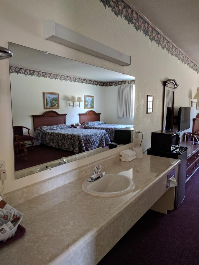 Lighthouse Inn Crescent City Eksteriør billede